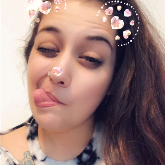 Meet your Posher, Mercedes 💜 - Picture 5 of 5